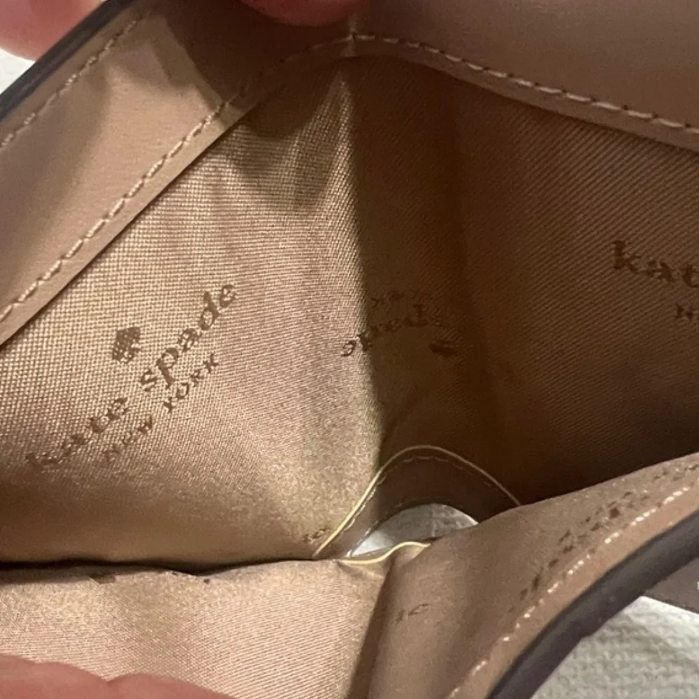 kate spade Madison Saffiano Leather Wallet. - Picture 5 of 5